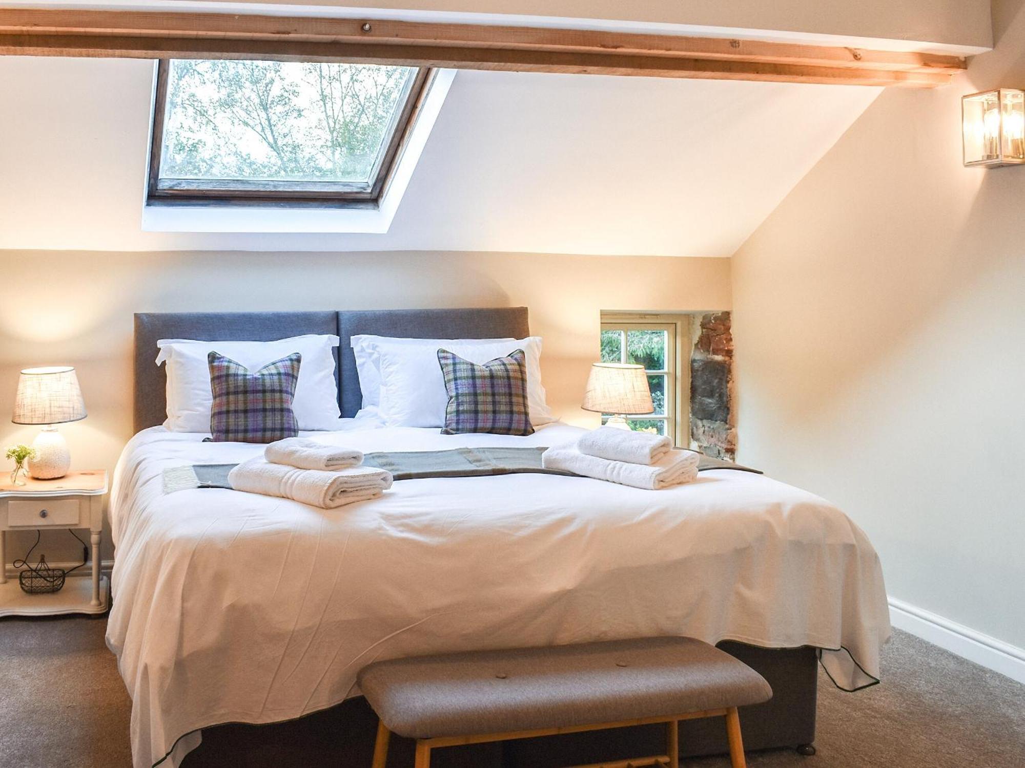 Вилла The Barn Spofforth Экстерьер фото